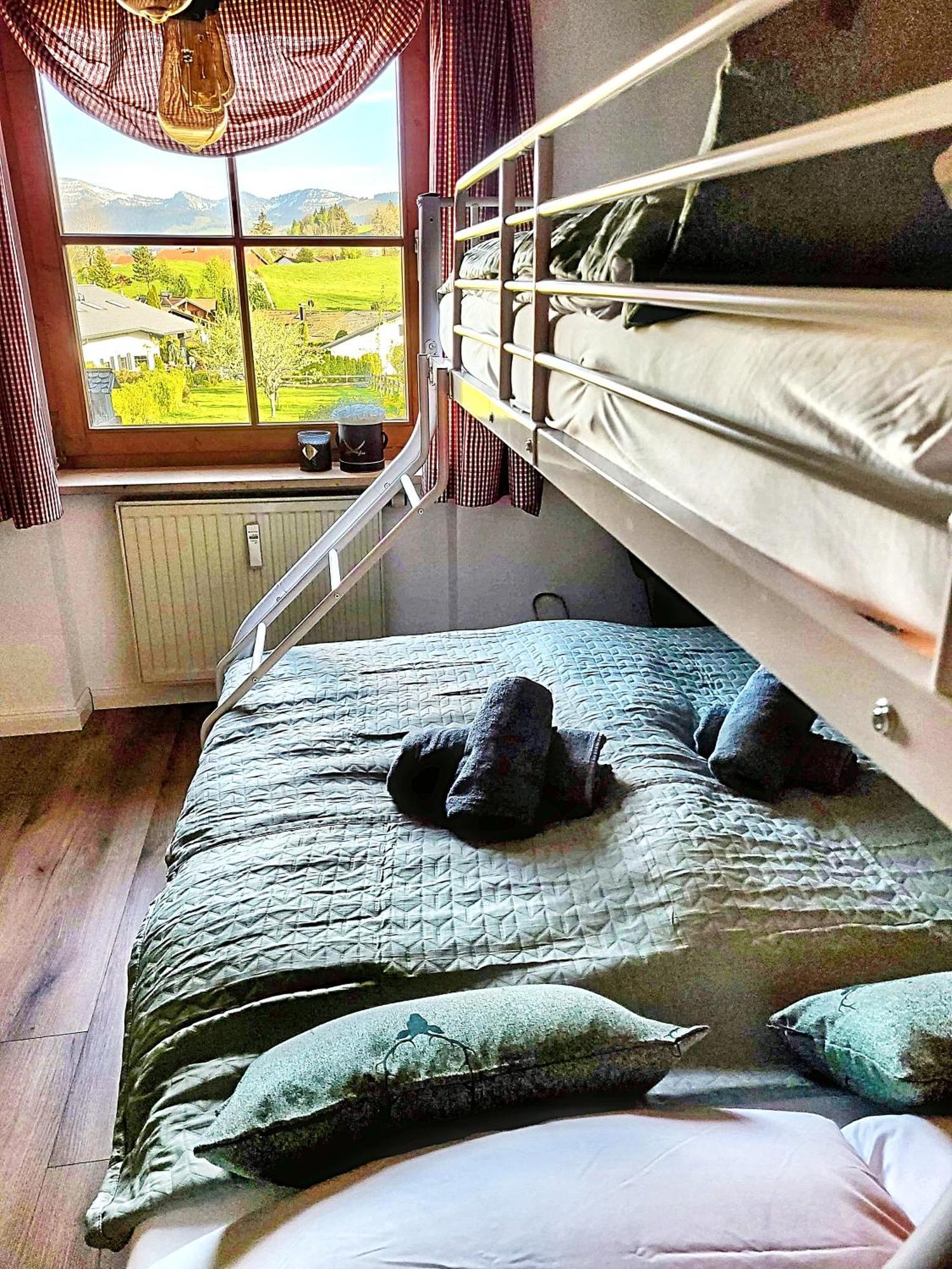 Lindners Hideaways - Bergnest Lodge - Bergblick Fewo 6 Pers Balkon Garten Hund Ski Unterkunft Luftkurort Oberreute Naehe Buchenegger Wasserfaelle Eistobel Bodensee Eksteriør billede