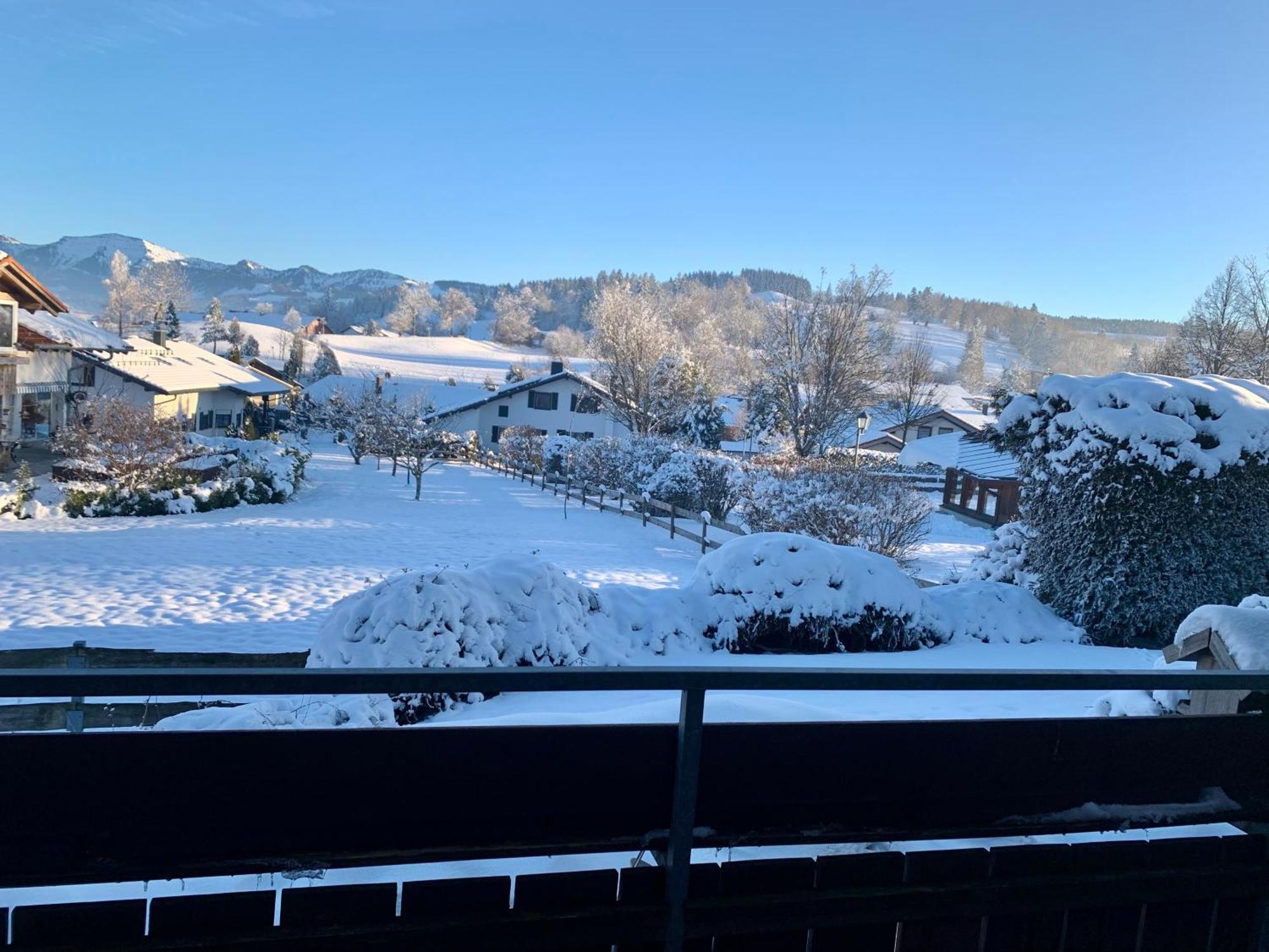 Lindners Hideaways - Bergnest Lodge - Bergblick Fewo 6 Pers Balkon Garten Hund Ski Unterkunft Luftkurort Oberreute Naehe Buchenegger Wasserfaelle Eistobel Bodensee Eksteriør billede